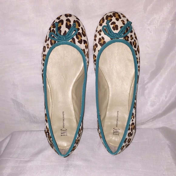 INC Palomeleo Leopard Ballet Flats - Picture 2 of 8